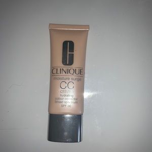 Clinique moisture surge CC cream